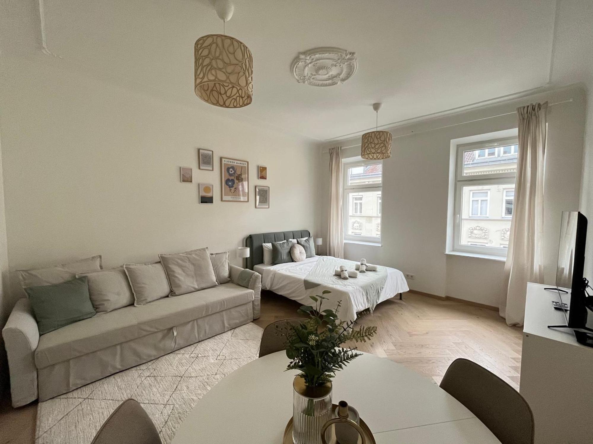 Luxurious One Room Apartment Near Schoenbrunn Palace Wien Ngoại thất bức ảnh
